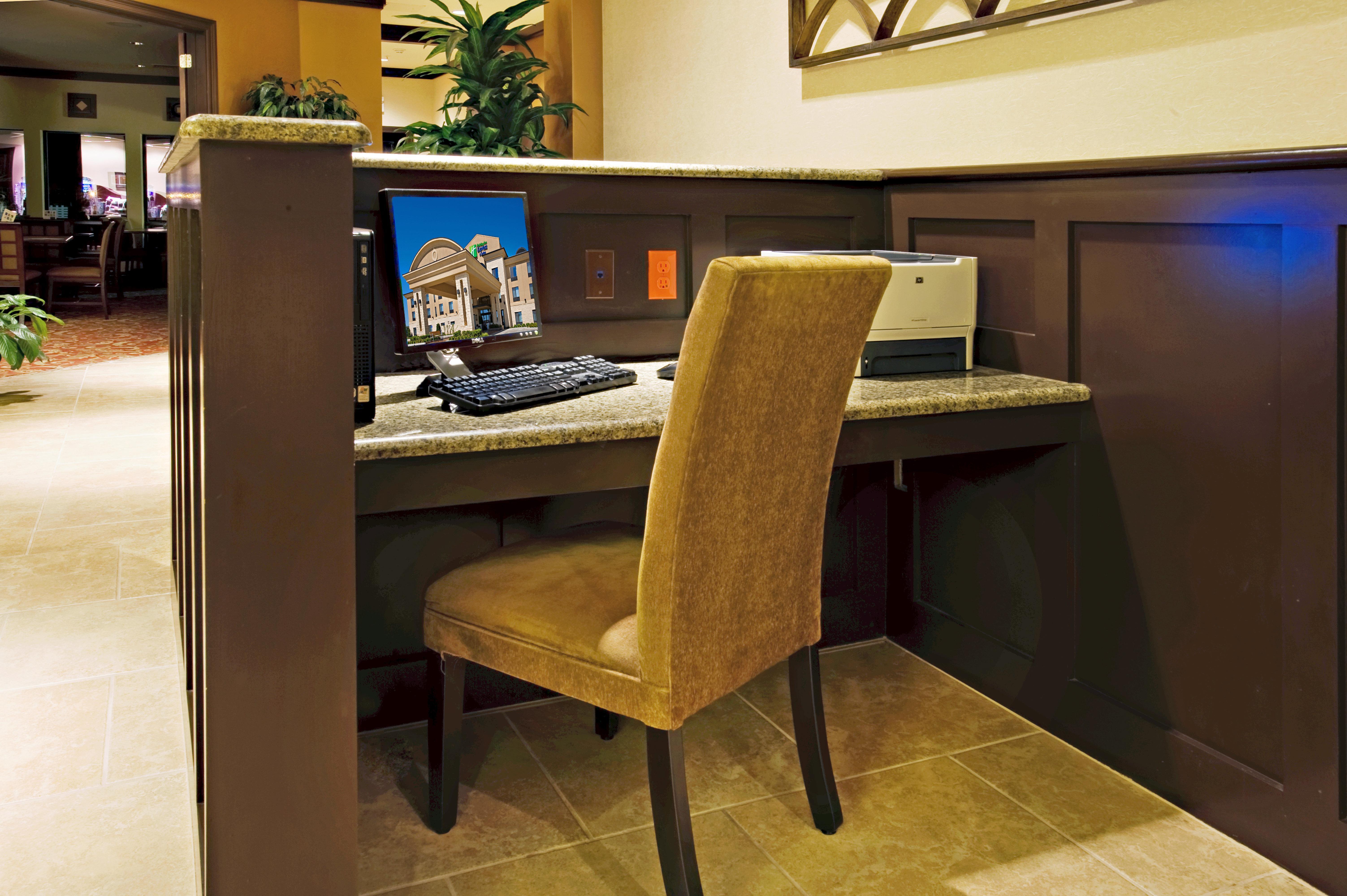 Holiday Inn Express Hotel & Suites Wichita Falls By Ihg Kültér fotó