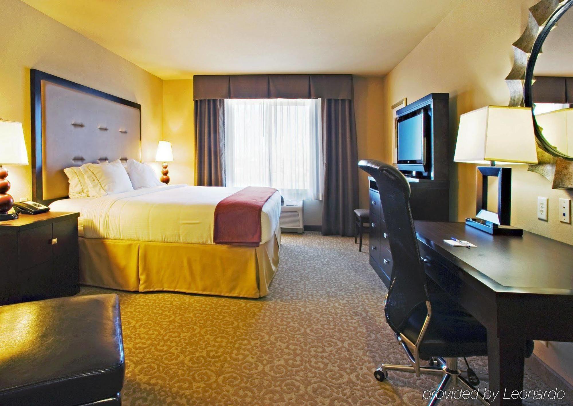 Holiday Inn Express Hotel & Suites Wichita Falls By Ihg Kültér fotó