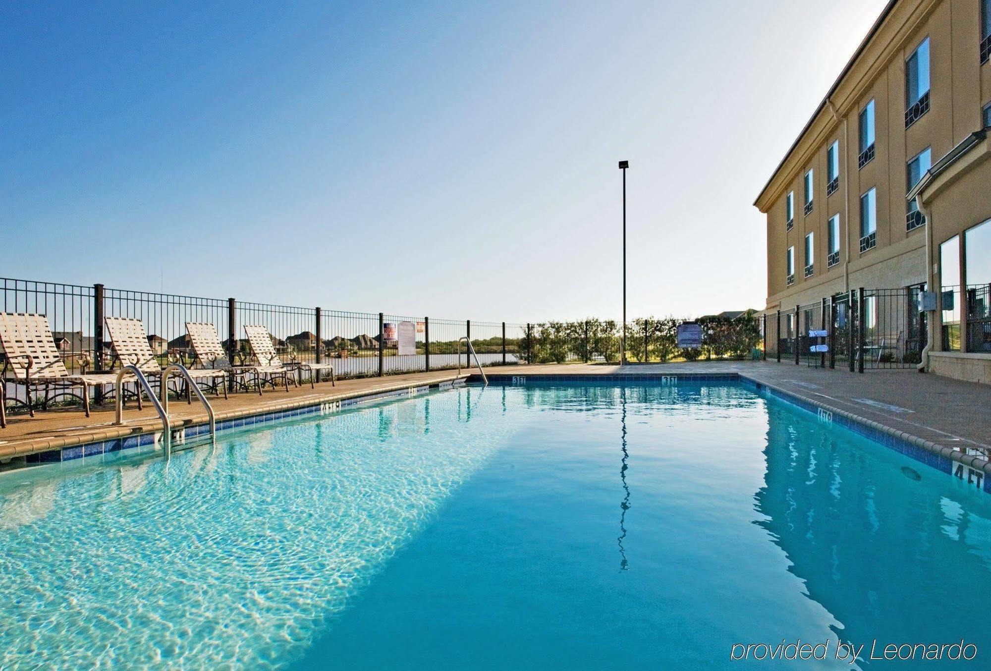 Holiday Inn Express Hotel & Suites Wichita Falls By Ihg Kültér fotó