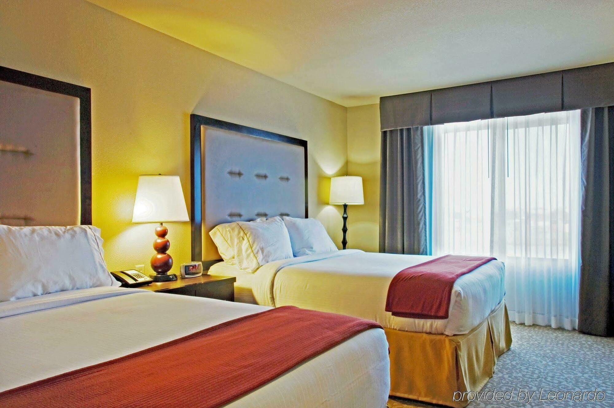 Holiday Inn Express Hotel & Suites Wichita Falls By Ihg Kültér fotó